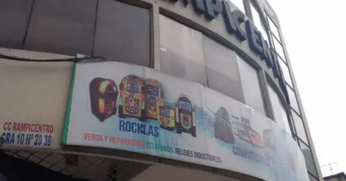 CENTRO COMERCIAL RAMPICENTRO CENTRO COMERCIAL RAMPICENTRO